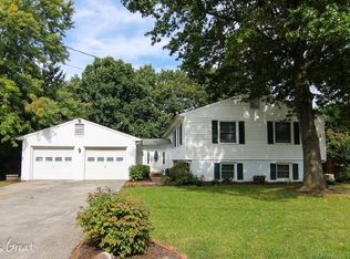 2810 Titleist Dr, Salem, VA 24153