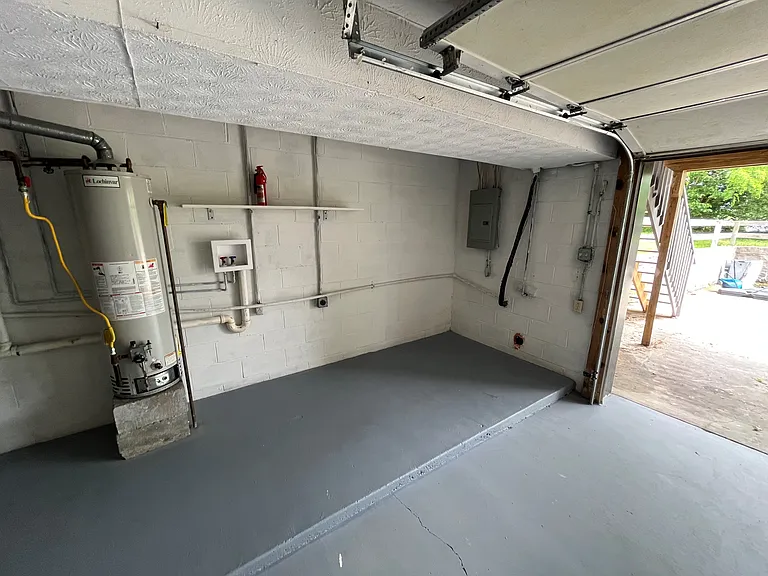 112 Lakeview Dr — Photo 26