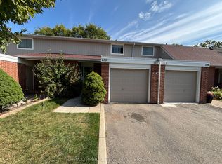215 Mississauga Valley Blvd #108, Mississauga, ON L5A 1Y7
