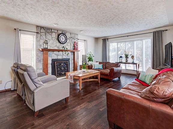 4th image of 4 W Cedargrove Way SW
