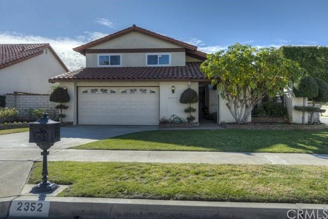 1st image of 2352 Santa Fe Ave