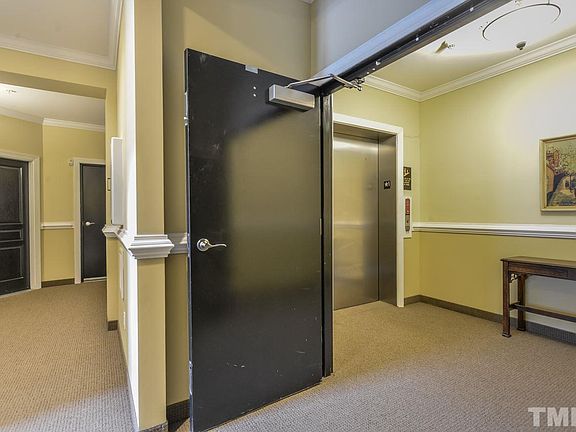 4th image of 934 Providence Glen Dr #934