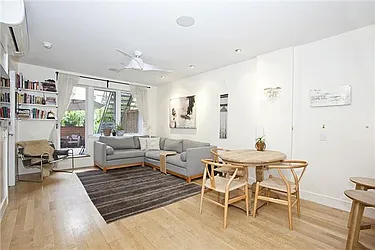 Sold by Space Marketing Shop