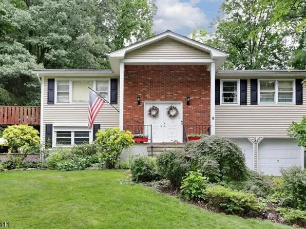6 Cooper Dr, Wanaque Boro, NJ 07465