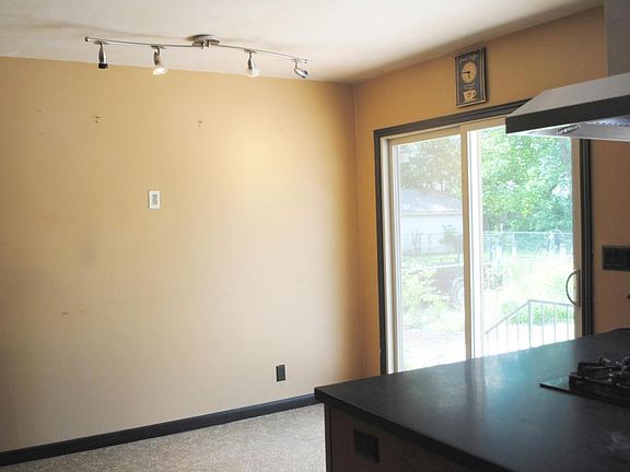 5th image of 2717 Gardiner Ln