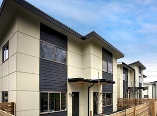 4262 S Greenbelt Station Dr, Seattle, WA 98118
