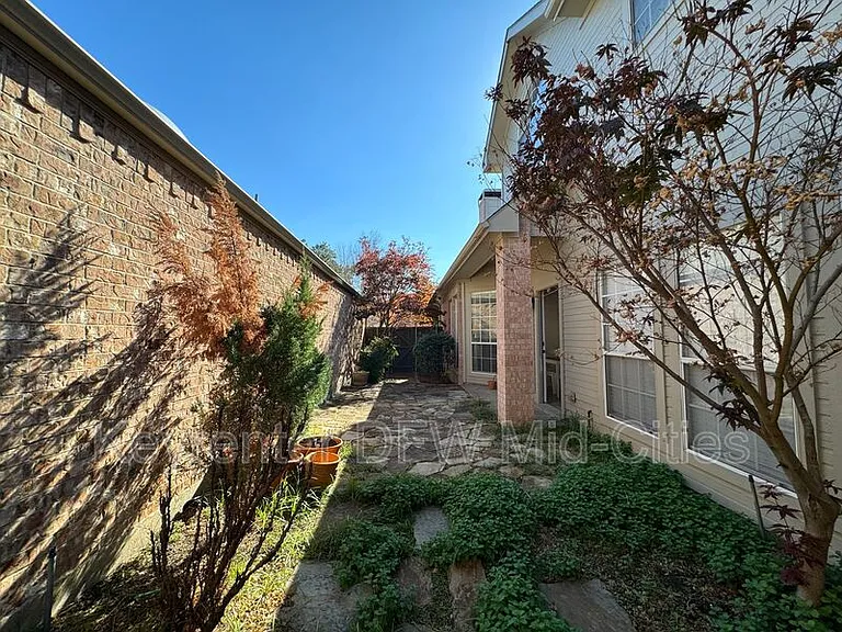 6213 Park Meadow Ln — Photo 38