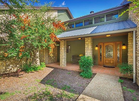 4th image of 7 Shady Grove Ln