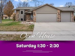 925 S Jay Cir, Sioux Falls, SD 57103