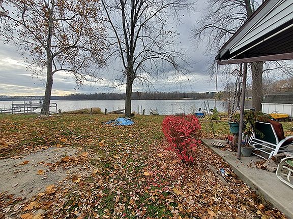 4th image of 3345 W Shoreline Dr