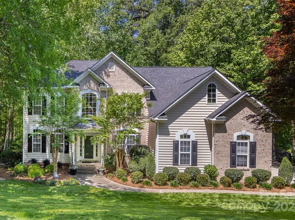 12423 Overlook Mountain Dr, Charlotte, NC 28216