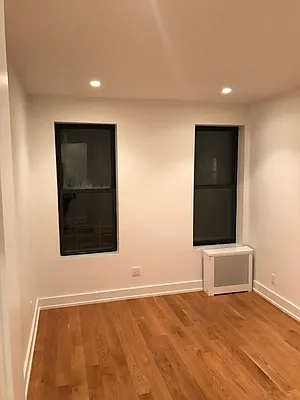 Rented by PMG Real Estate  | media 35