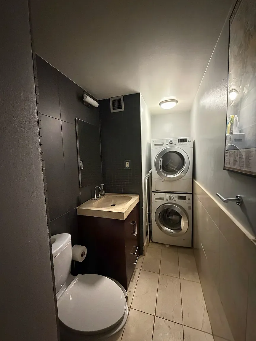 44 East 12th Street — Photo 2