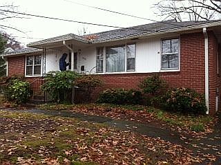 2nd image of 456 Allgood Rd