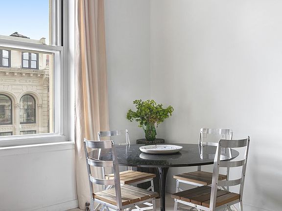 3rd image of 395 Broadway APT 5A