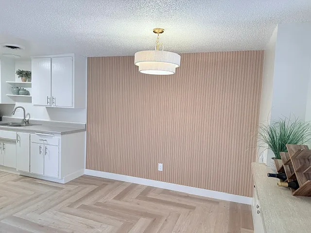 2952 Sybil Way — Photo 7