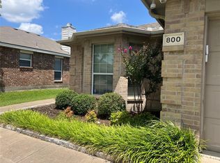 800 Mahogany Dr, Anna, TX 75409
