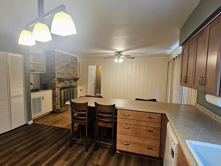 1446 Audubon Dr SE — Photo 8