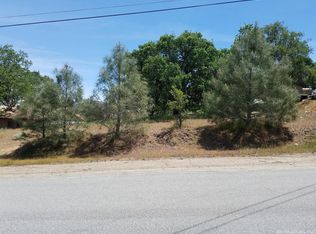 21320 Carriage Dr, Tehachapi, CA 93561