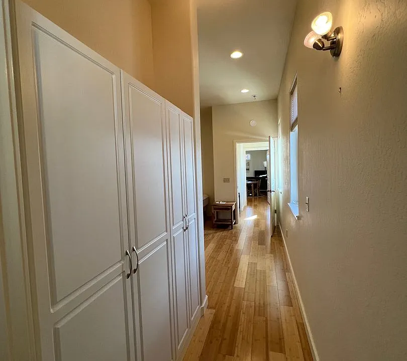 Furnished one Bedroom Apartment on 27 Acre Estate | Available Now