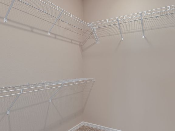 Owner s Walk-In Closet