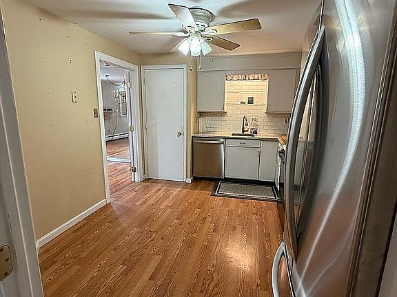 4th image of 175 W King St Unit 301