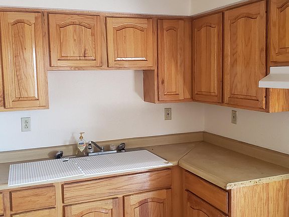 4th image of 8961 Herbert St