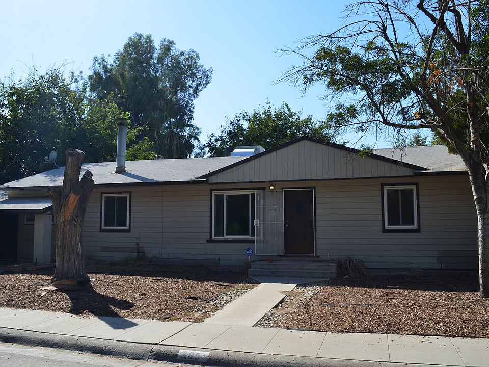 2nd image of 205 Curran St
