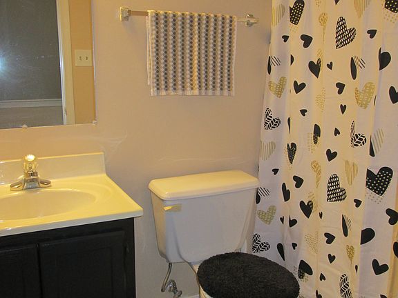 5th image of 45295 Woodstown Way