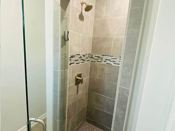 2nd image of 5908 Puffin Ave #4