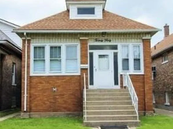 2040 Lincoln Ave, Whiting, IN 46394