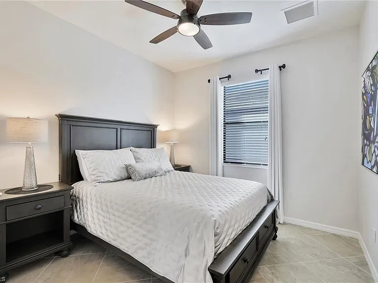 9207 Shadow Oak Ln — Photo 13