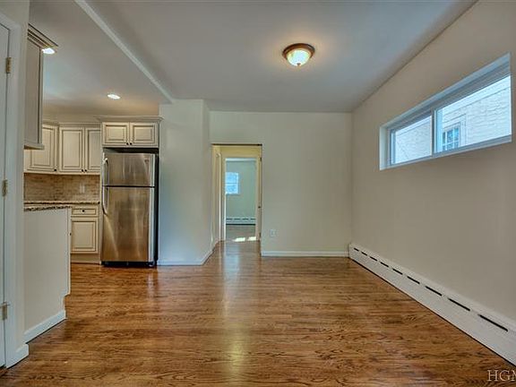 5th image of 1622 Stadium Ave