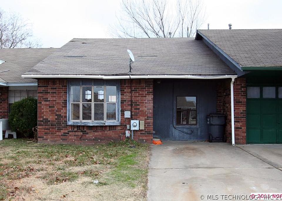 1st image of 14231 S Hickory Pl