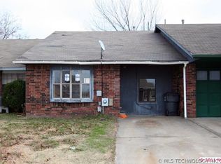 14231 S Hickory Pl, Glenpool, OK 74033