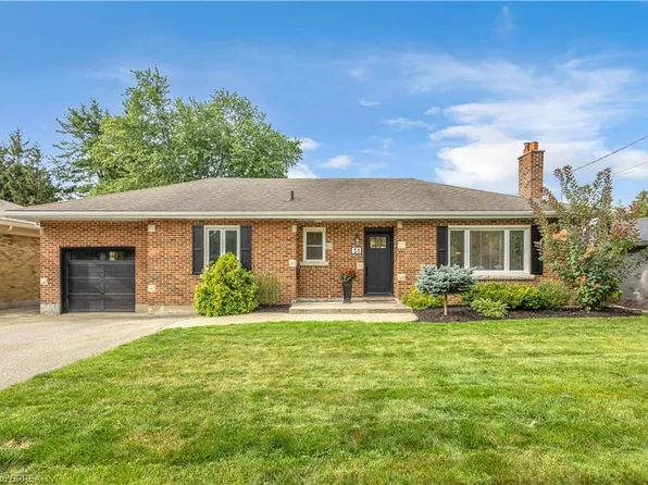 51 Admiral Rd, Brantford, ON N3R 1L5