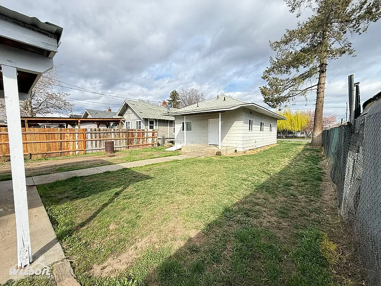 1112 Jefferson Ave — Photo 13