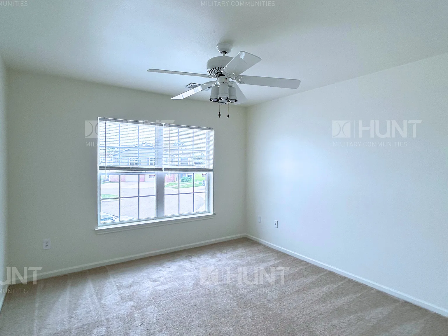 4 bed, 2.5 bath, 2176 sqft, $1,850 — Photo 2