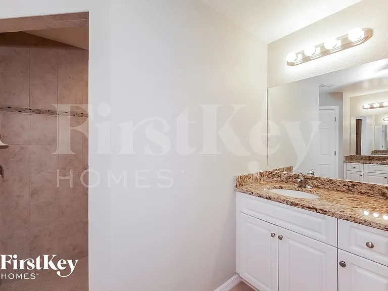 12557 Willmington Blvd — Photo 13