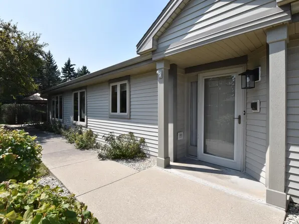N80W17533 Robin CIRCLE, Menomonee Falls, WI 53051