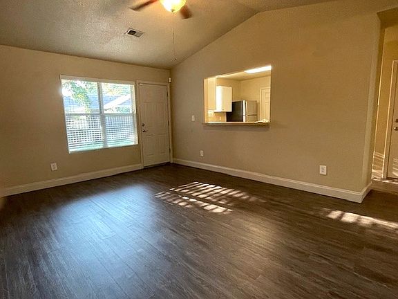 2nd image of 100 Celestin Ct