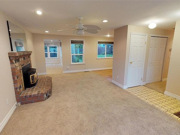 2nd image of 1818 E Highland Ave