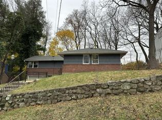 35 Dickinson Ave, Nyack, NY 10960