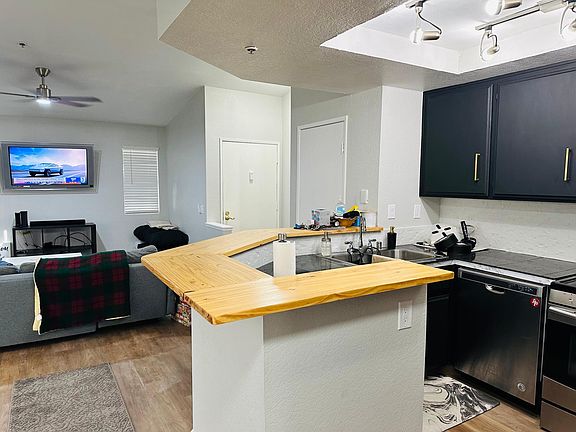 5th image of 1756 Crystal Canyon Dr