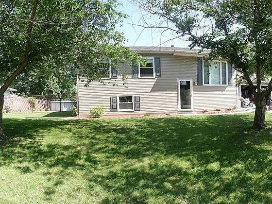 1st image of 2904 W 74th Ln