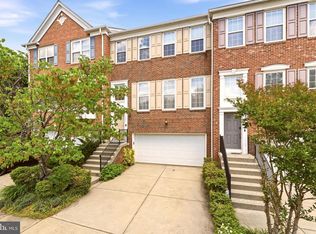 4093 Oak Village Lndg, Fairfax, VA 22033