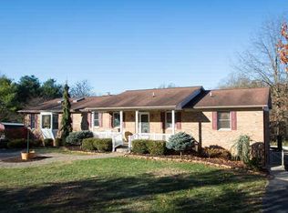 1211 Lincolnshire Dr, Harrisonburg, VA 22802