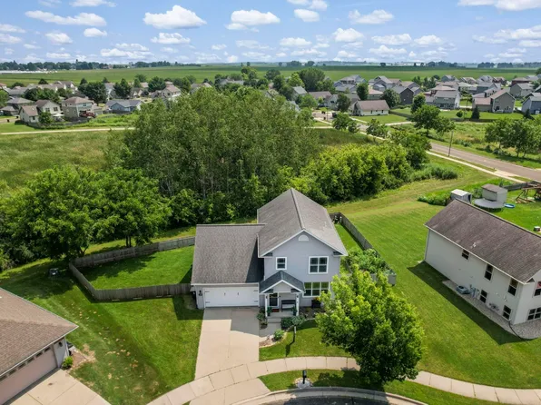740 Bluestem Ct, Sun Prairie, WI 53590