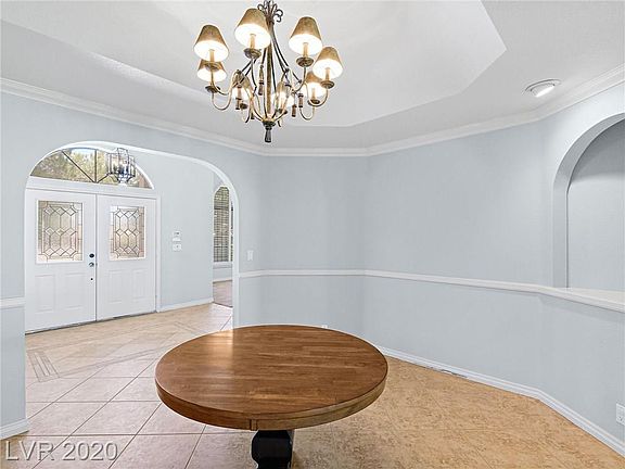 4th image of 1901 Ski Slope Cir