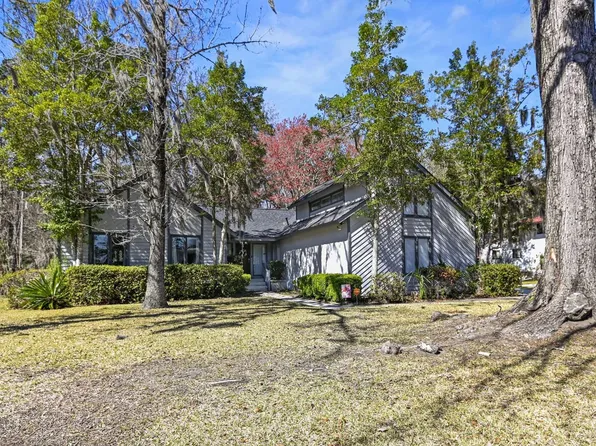 18 Shadowmoss Pkwy, Charleston, SC 29414